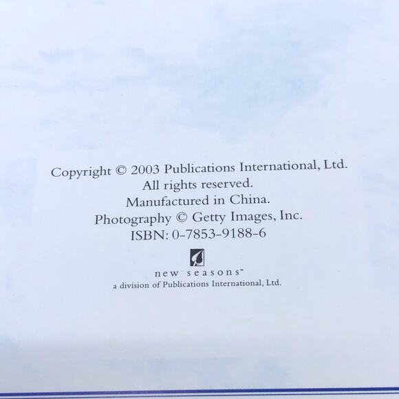 New Seasons Graduation Photo Book - Hold Fast to your Dreams *NEW* - Picture 9 of 15